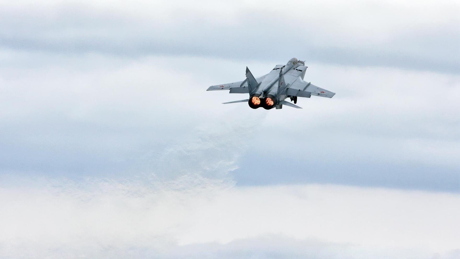 Leyu Sport登录入口-塞尔维亚女篮在欧洲锦标赛中稳步夺冠，实力彰显不凡，塞尔维亚女篮球世界排名