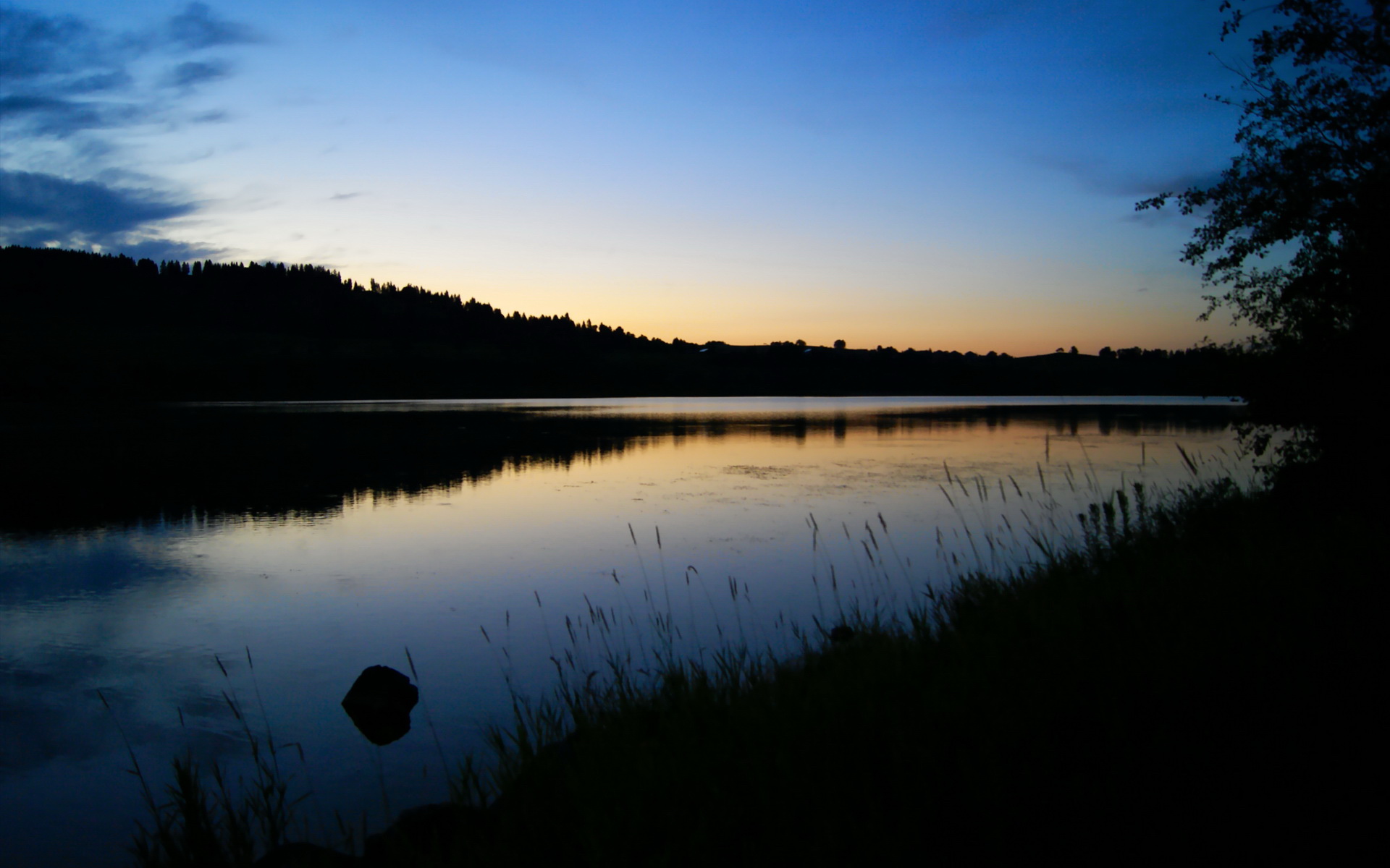 乐鱼体育APP官方下载-老鹰掌控篮板数据内线优势明显，老鹰队防守